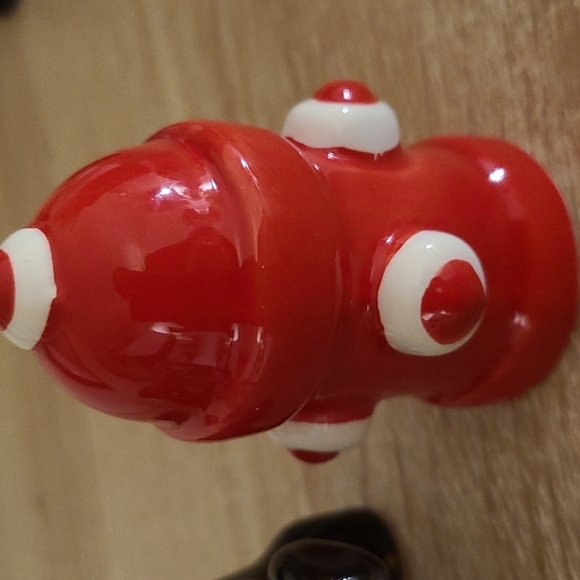 PÌER ONE Salt and Pepper Shakers - Picture 2 of 4